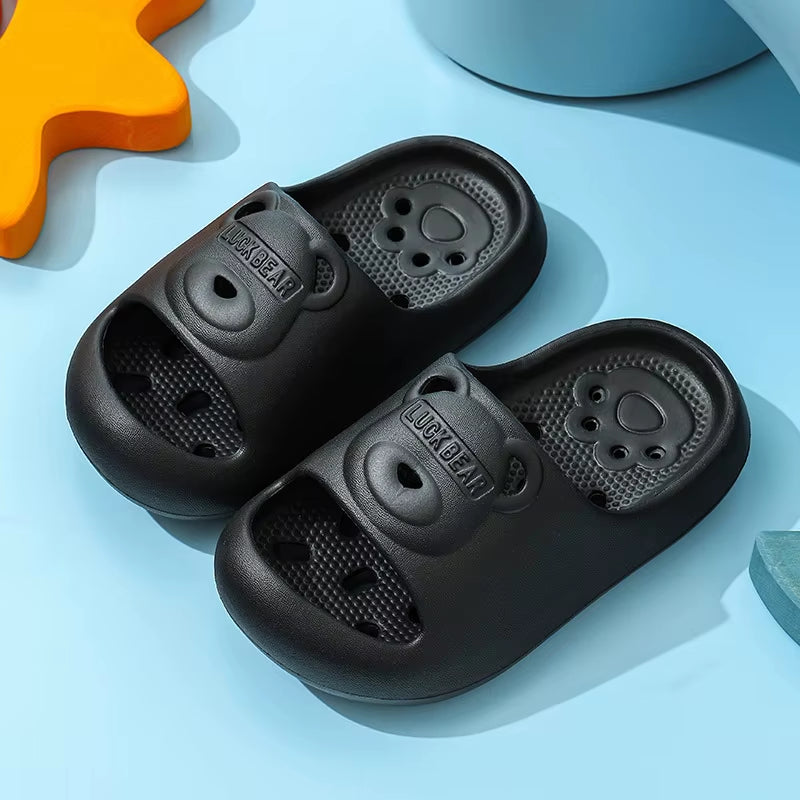 Bear Solid Kid'S House Slippers Summer Cartoon EVA Quick Dry Slippers for Children Soft Bottom Bathroom Girls Boys Home Shoes
